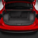 carros com porta malas grande