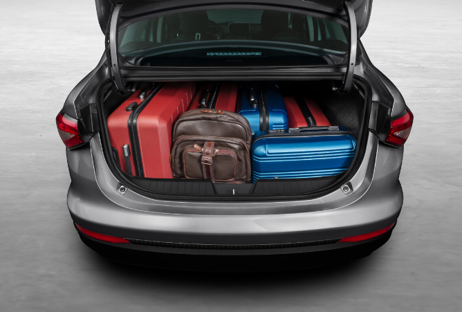 porta malas do fiat cronos