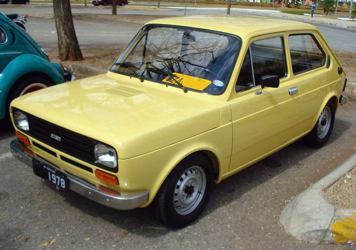 Fiat Uno sai de linha no Brasil; veja a história do primeiro carro