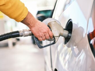 Alto consumo de combustível: possíveis causas e o que fazer
