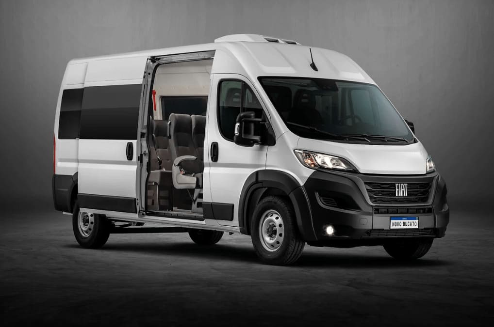 Fiat Ducato Minibus Executivo 2025