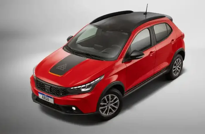 Fiat Argo 2026 vermelho e preto visto de cima