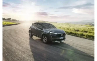 Fiat Pulse 2026 preto em estrada aberta