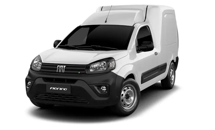 Fiorino branco, modelo utilitário compacto para transporte urbano